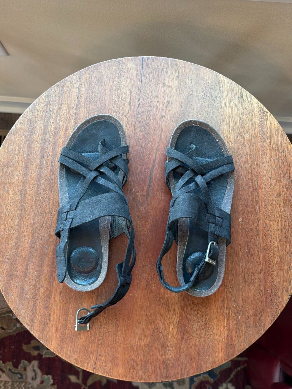 Teva black leather sandal 7 womens